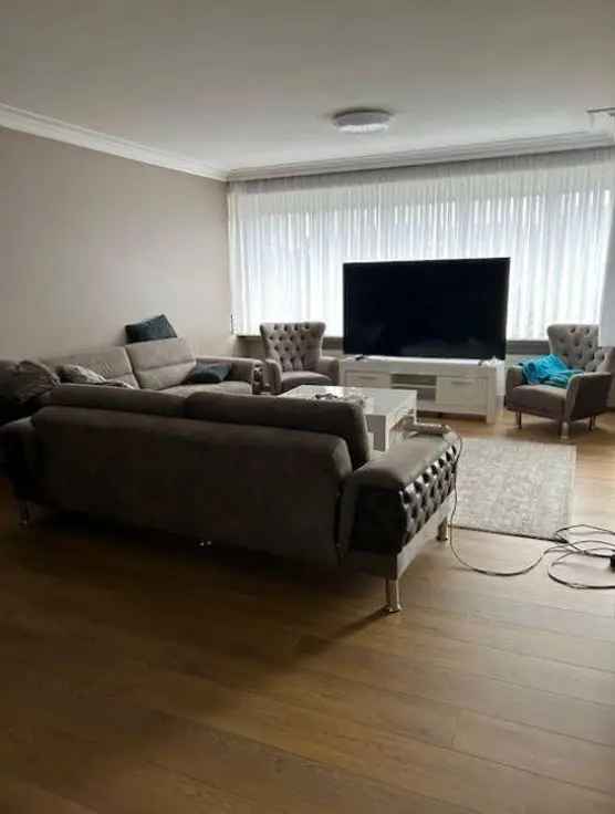 Appartement te Koop 2 slaapkamers Paul Deschanellaan