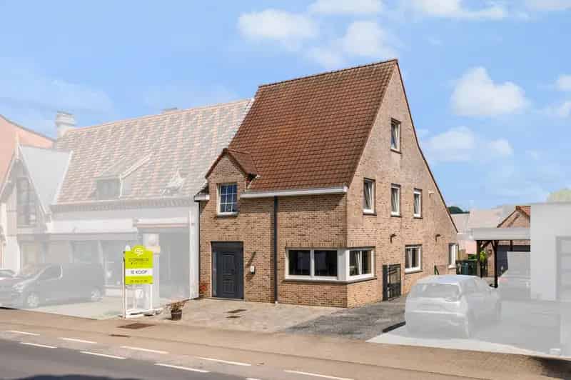 Luxe woning te koop 4 slaapkamers tuin garage 15 zonnepanelen