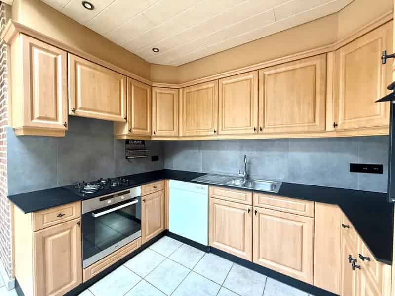 Huis te huur Beveren-Leie: 3 slaapkamers, garage en tuin