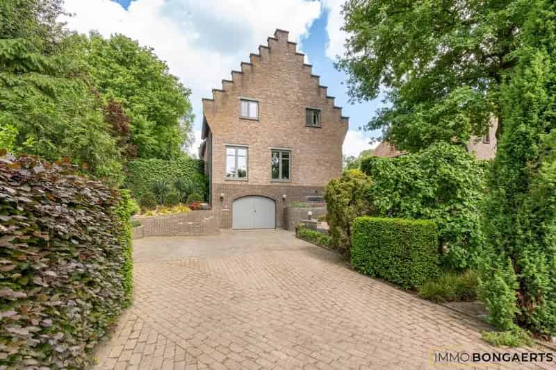 Ruime woning Bret-Gelieren