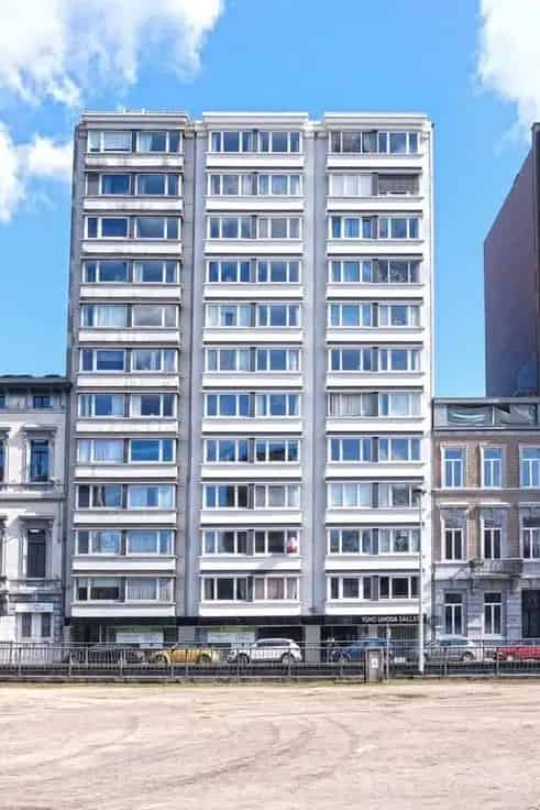 Appartement te Koop: Centrum, gerenoveerd, balkon, PEB B