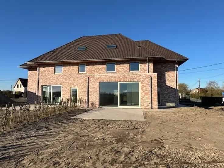 Ruime Nieuwbouwwoning Oostkamp Nabij E40