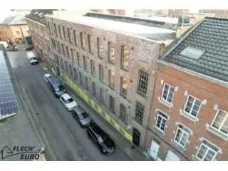Handelsfonds te Koop Verviers - Industrieel Gebouw met 4 Woonunits