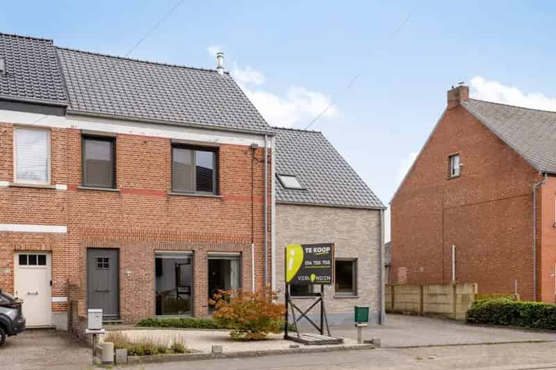 Eéngezinswoning met aangebouwde vergunde zorgwoning te St.-Jozef-Olen !