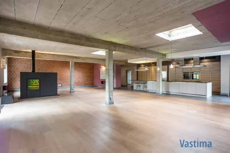 Loft te koop: Ruime loft met terras garage en polyvalente ruimtes