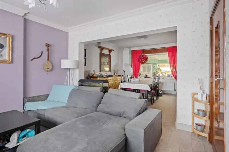 3 Slaapkamer Woning 168m² met Magazijn en Tuin te Koop