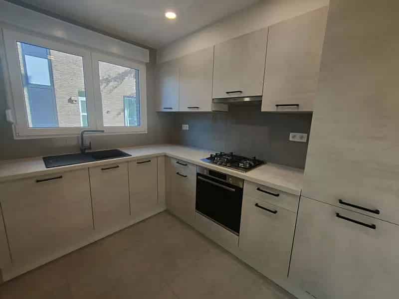Appartement te huur Wilrijk 3 slaapkamers  Garage