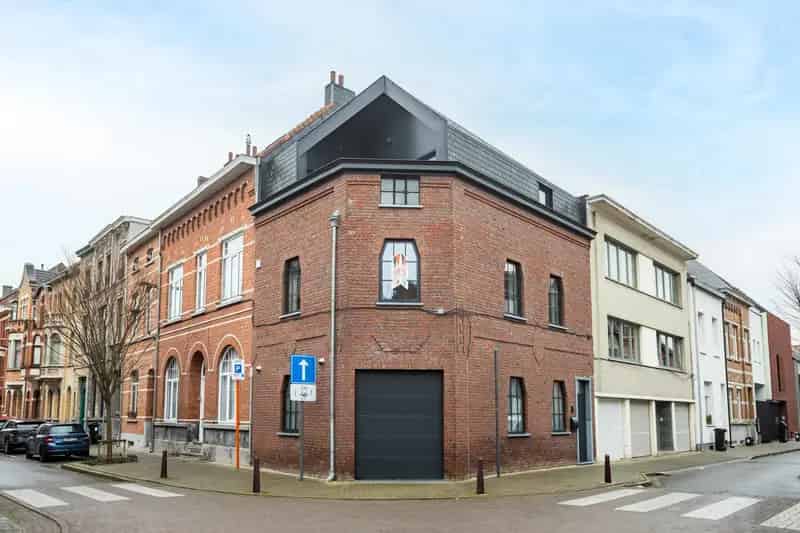 Energiezuinig Pakhuis met Loftgevoel Te Koop