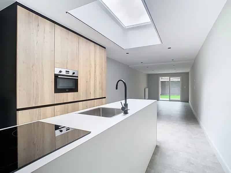 Centraal Gelegen Instapklare Woning met Tuin en Garage