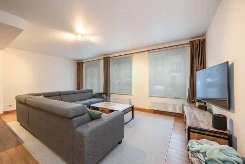 Appartement te huur Hoogstraten 3 slaapkamers parking