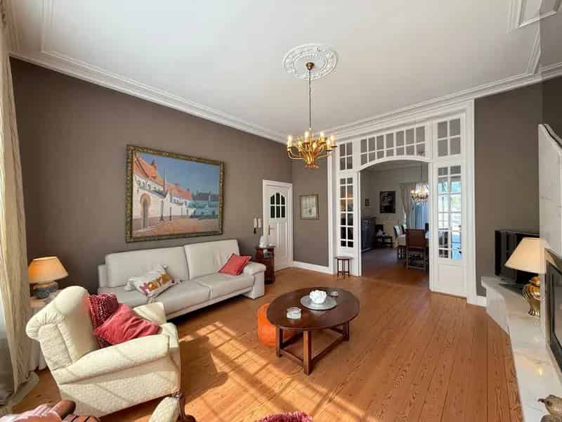 Burgerwoning 5 slaapkamers tuin Brugge