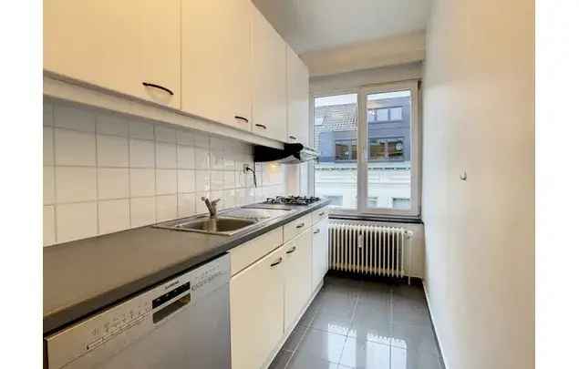 Huur 2 slaapkamer appartement van 71 m² in Brussels