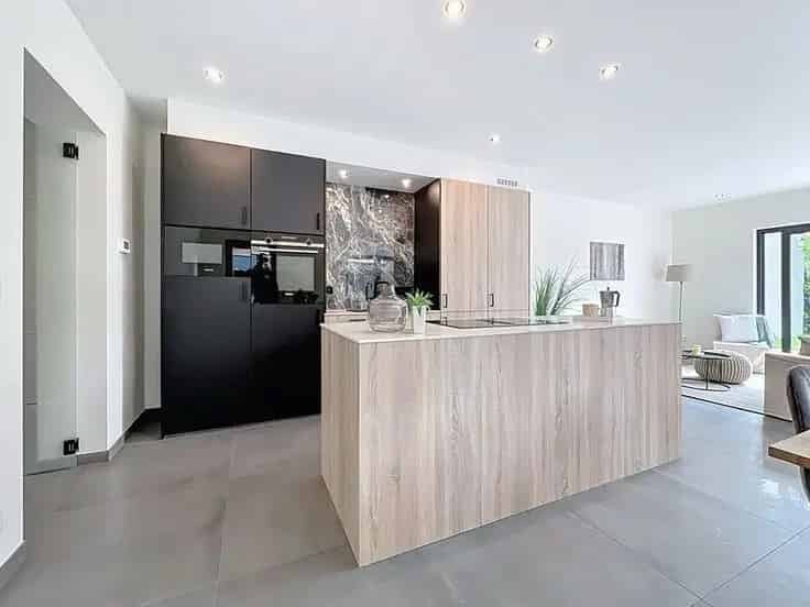 Huis te koop Brasschaat 3 slaapkamers gerenoveerd