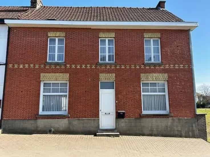 Huis Te Koop Renovatieproject Nabij Station