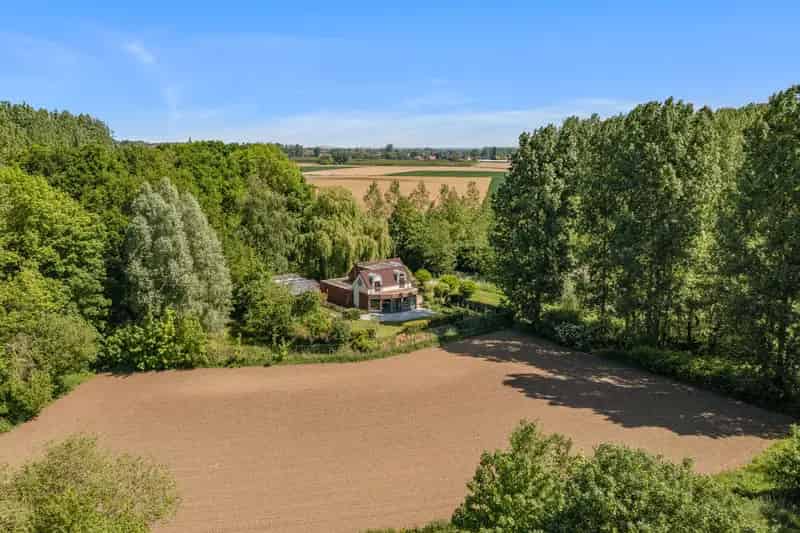 Villa te koop met tuin garage zonnepanelen