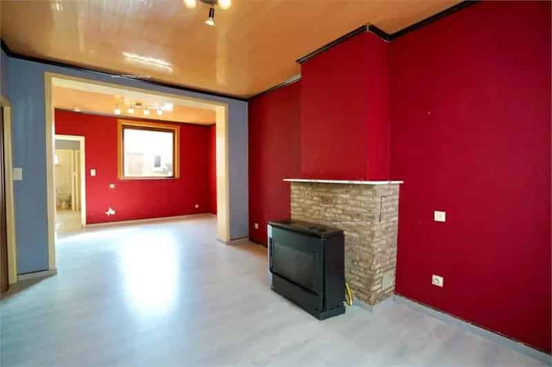 Huis te koop Assenede: 3 slaapkamers, renovatieproject