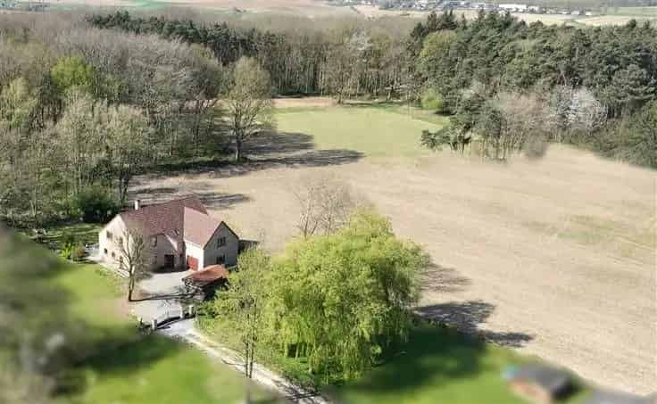 Huis Te Koop Ruime Villa 5 slaapkamers Grote Tuin