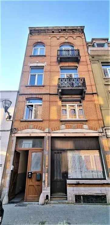 Appartement 1 slaapkamer te renoveren - Geen registratierechten