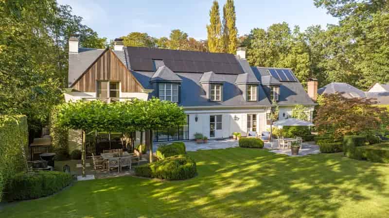 Luxe Villa te Itegem met Zwembad en Grote Tuin