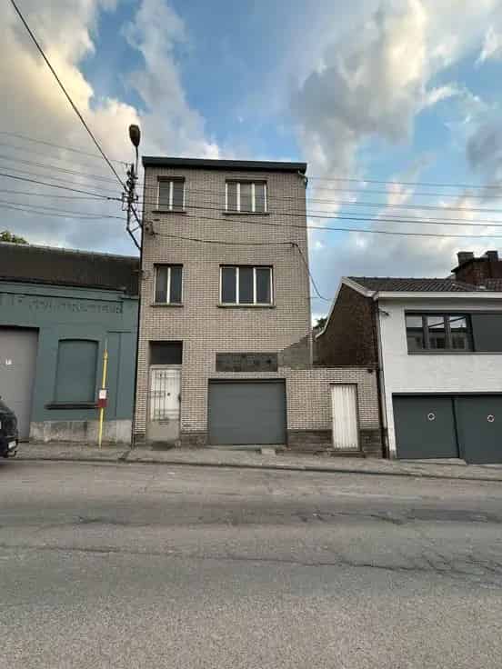 Huis te renoveren nabij Val-Saint-Lambert