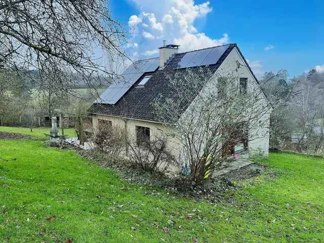 Villa te koop in Ferrières met 4 façades en charmante locatie