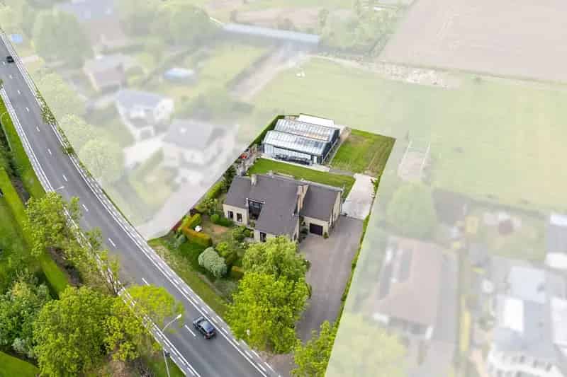 Ruime woning met opslag Lochristi