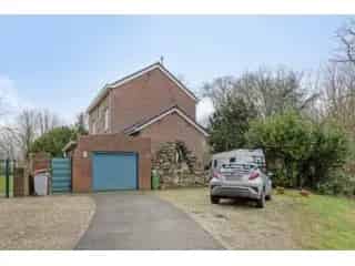 Villa te koop Oudsbergen - Pastorie met tuin, vijver en 4 slaapkamers