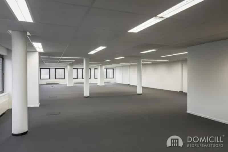 Kantoorruimte 307m² Roeselare Stadsrand Parking