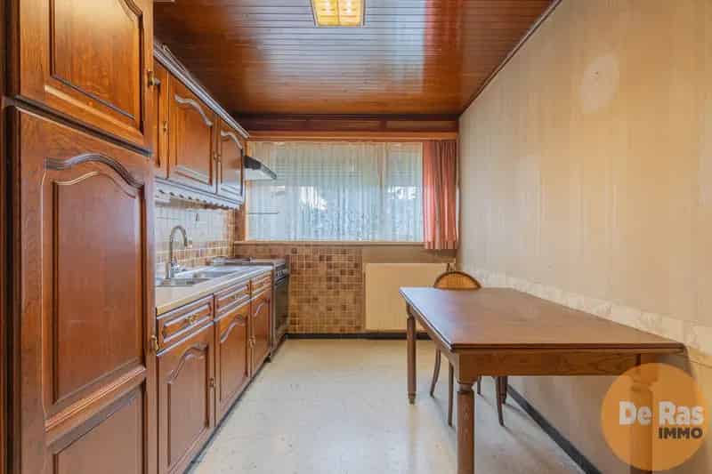 Huis te Koop in Rustige Buurt: Bungalow met 3 slaapkamers en Grote Zolder