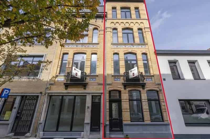 Herenhuis Mechelen: Uniek gerenoveerd pand met diverse mogelijkheden