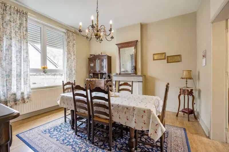 Statige Renovatie Woning Charmante Laan