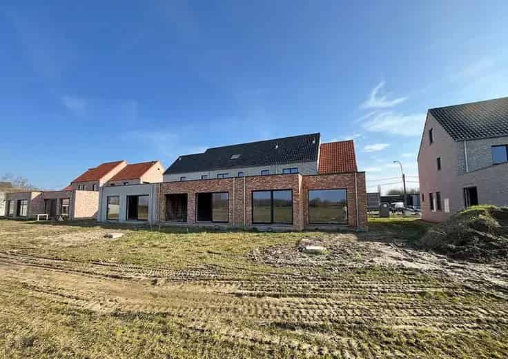 Huis Te Koop Hof van Leerne 5 slaapkamers Grote Tuin Garage