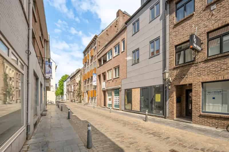 Duplex Appartement te Koop Maaseik Centrum 2 slaapkamers terras