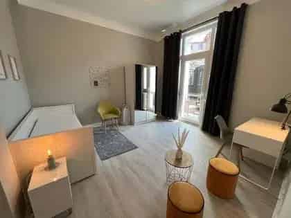 5 Slaapkamer Appartement te Huur Rue Lambert Crickx