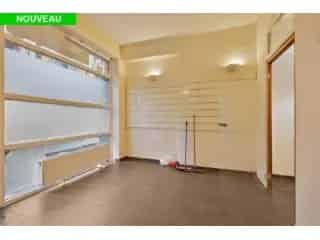 Handelspand te koop Namur 77 5m²