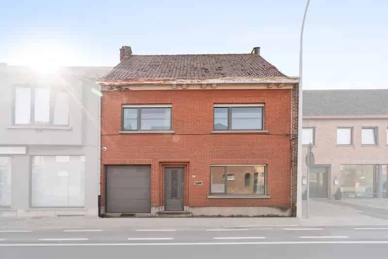 Ruime woning 4 slaapkamers te huur EPC D tuin
