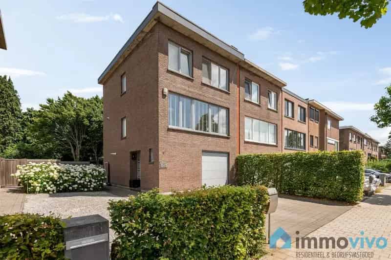 Gerenoveerde woning met tuin Edegem