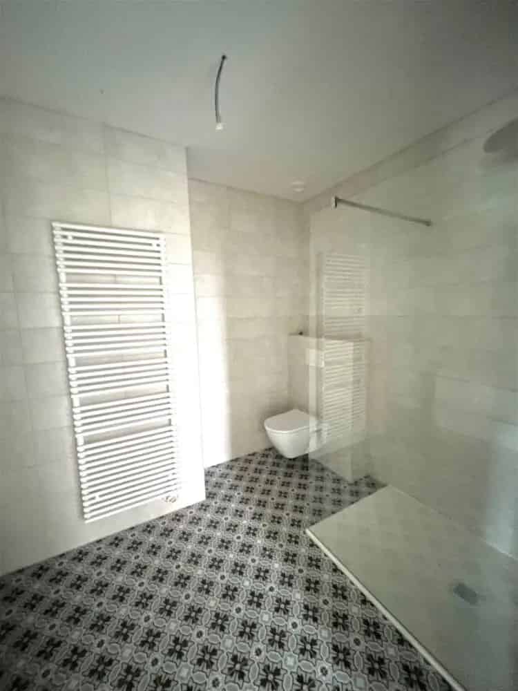 Nieuwbouw Appartement Hoevenen - Terras 20m² - Kelderberging - Autostaanplaats