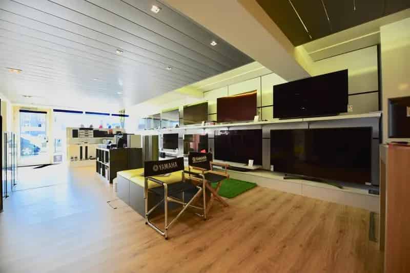 Handelspand met Appartement te Koop Zelzate