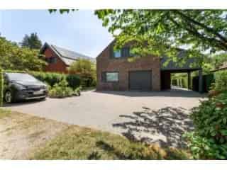 Villa te koop Kapellen 4 slaapkamers zwembad