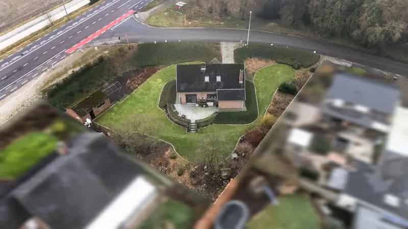 Mooie Instapklare 3 Slaapkamer Woning 1170m2 Nabij Grens