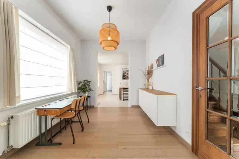 Gerenoveerde Hoekwoning 4 Slaapkamers Tuin