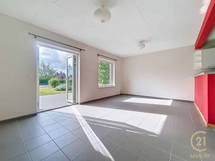 Huis Te Koop: Gelijkvloers 3 slaapkamers, 166m² tuin, Zonnepanelen