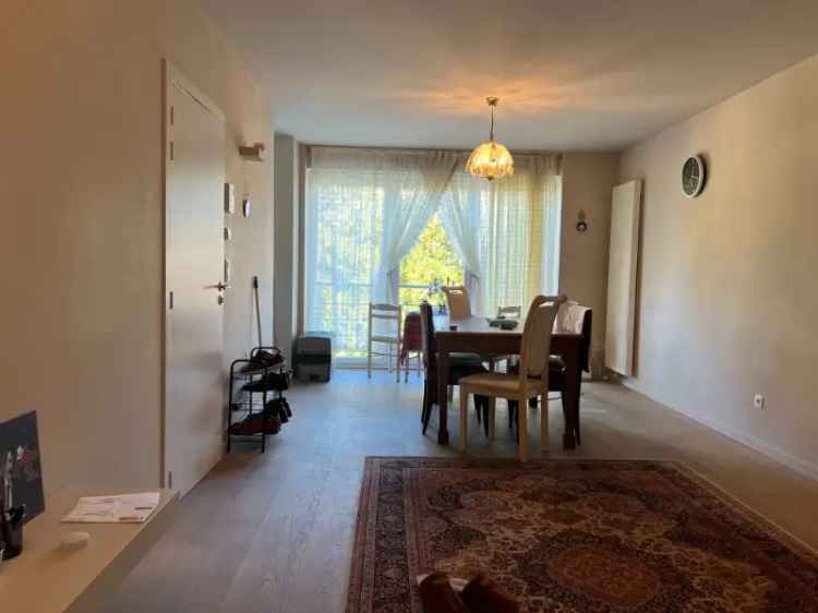 Te koop appartement in Temse met ruim en lichtrijk interieur