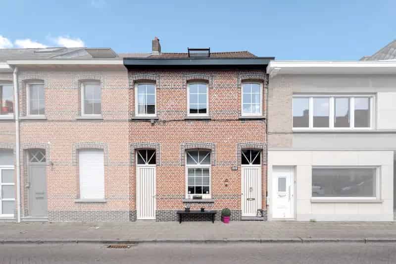 Huis te koop te Niel: Instapklare woning met ruime tuin en 2 slaapkamers
