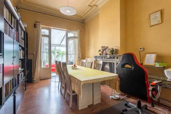 Huis te koop Ronse: Gezinswoning met garage en tuin