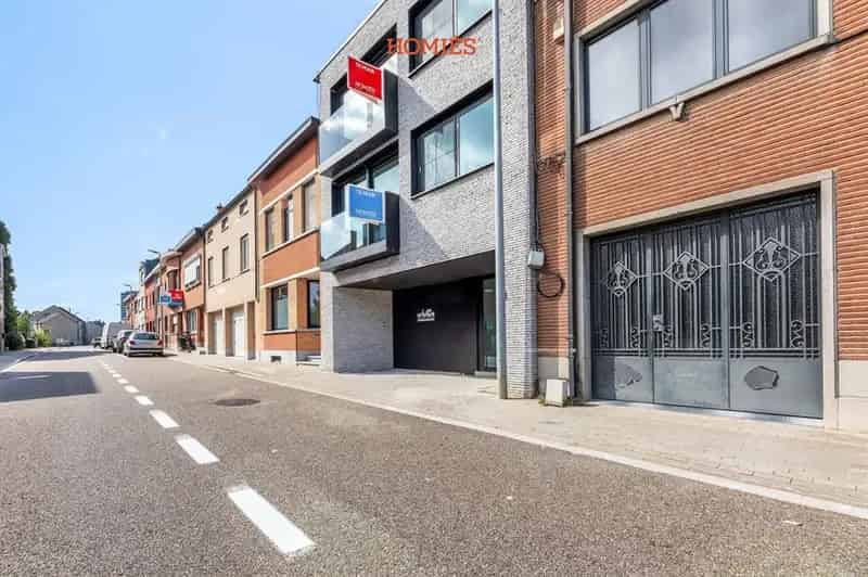 Magazijn te huur Leuven 180m²