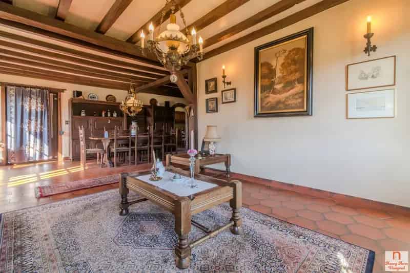 Charmante Woning Prachtige Buitenruimte