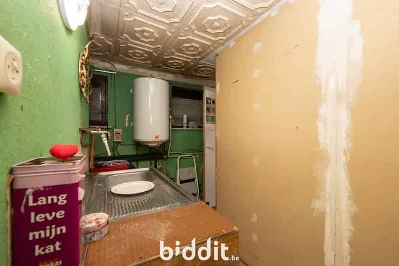 Te renoveren woning 2 slaapkamers 10 are landelijk