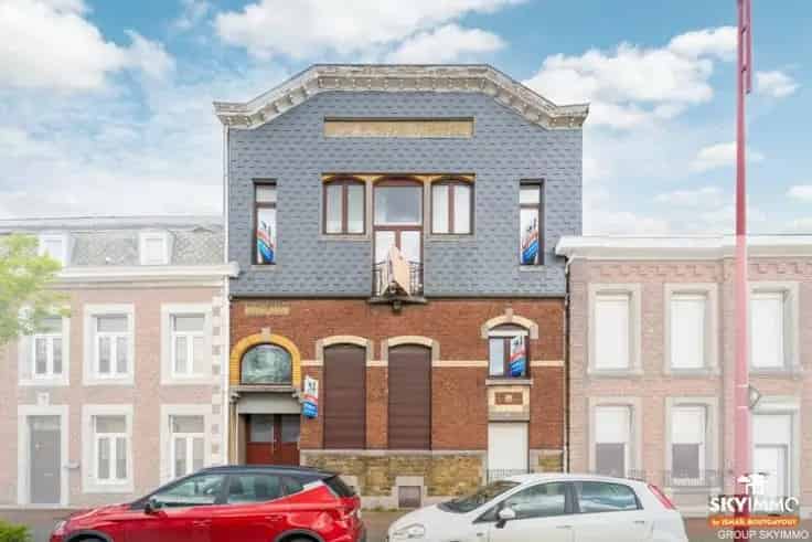 Huis Te Koop: Oud Theater 12 Kamers Beyne Heusay